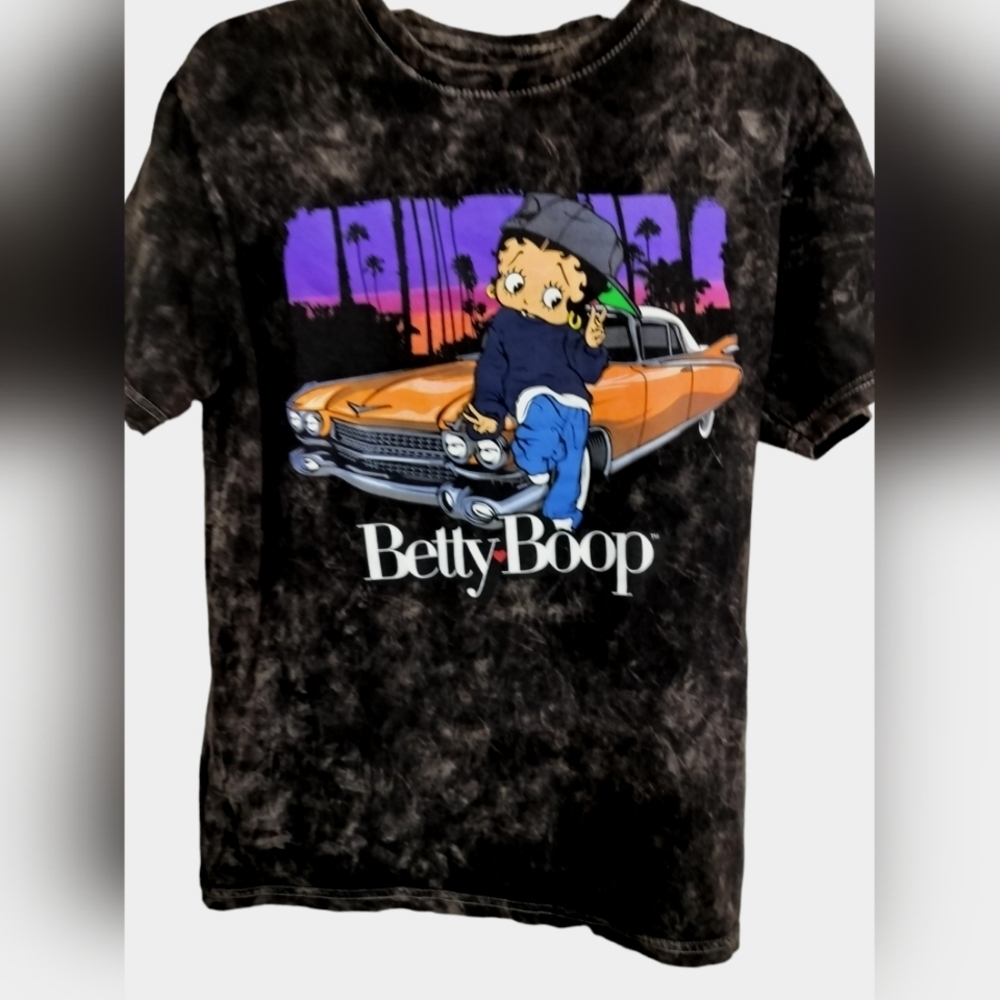 2077) Betty Boop Black Washed  Shirt Sleeve T Shirts Size Large